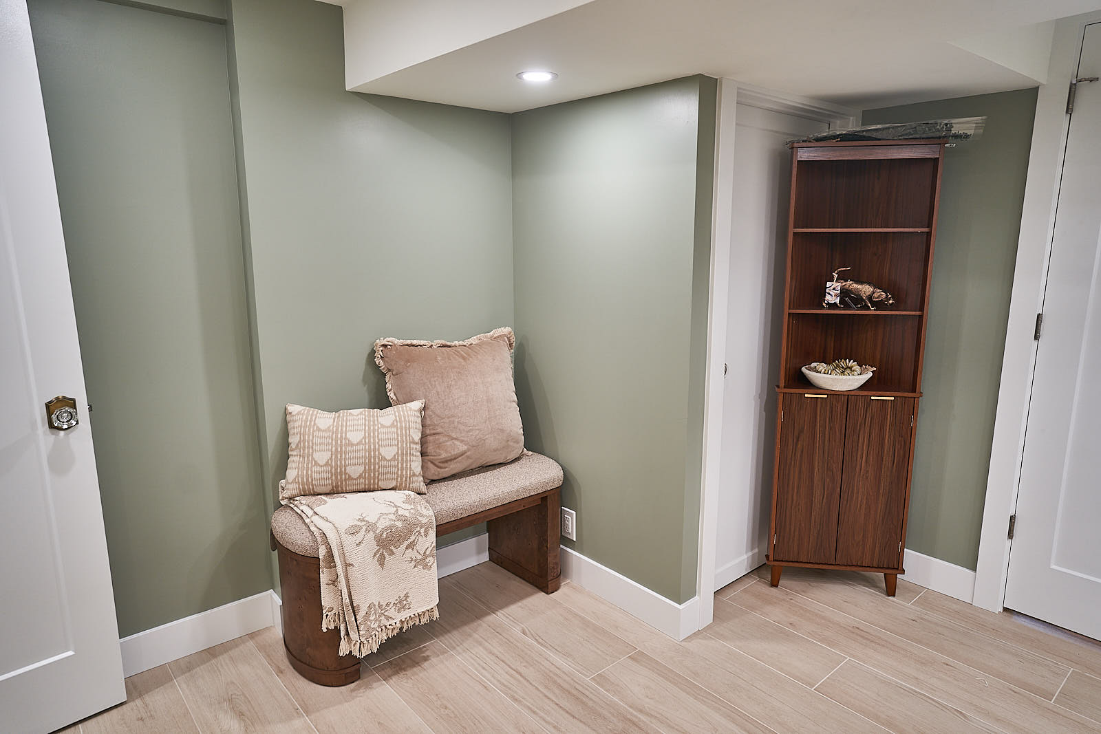 Rouse master bath remodel: Completed bathroom (Photo 1/10)